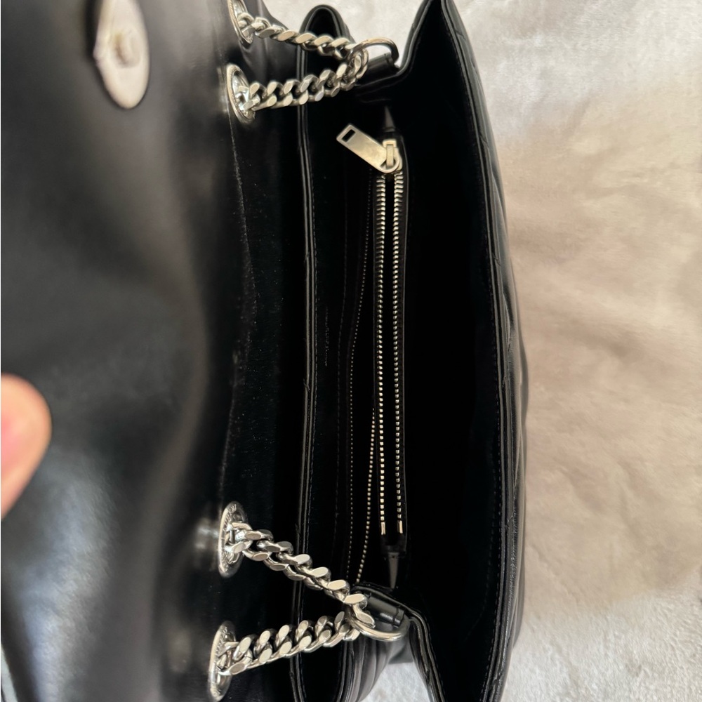 Yves Saint Laurent Quilted Black Shoulder Bag - Picture 4 of 7